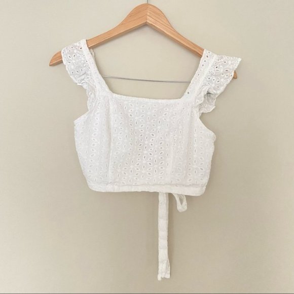 SHEIN White Eyelet Flutter Sleeve Tie Back Crop Top - Picture 4 of 8